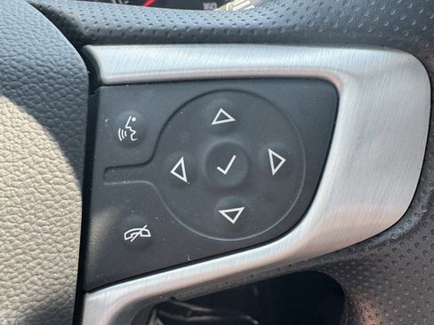 Used 2023 GMC Acadia SLE w/ Driver Convenience Package image 25