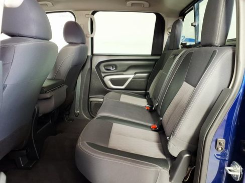 Used 2023 Nissan Titan SV RWD image 10