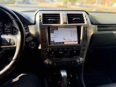 Used 2021 Lexus GX 460 Premium w/ Premium Plus Package AWD/4WD image 9