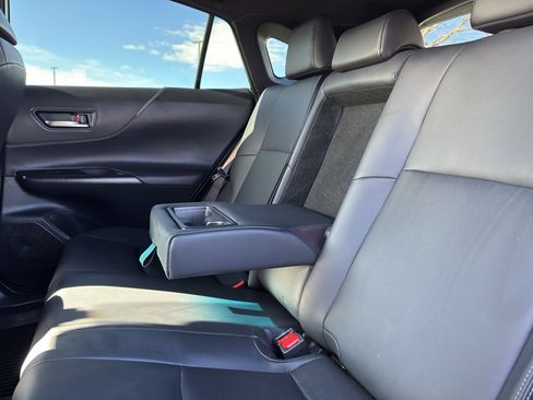 Certified 2024 Toyota Venza Nightshade image 9