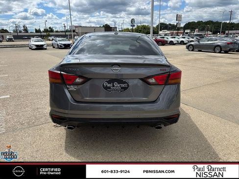 Certified 2024 Nissan Altima 2.5 SR FWD image 11