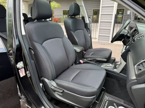 Used 2018 Subaru Forester 2.5i Premium AWD/4WD image 16