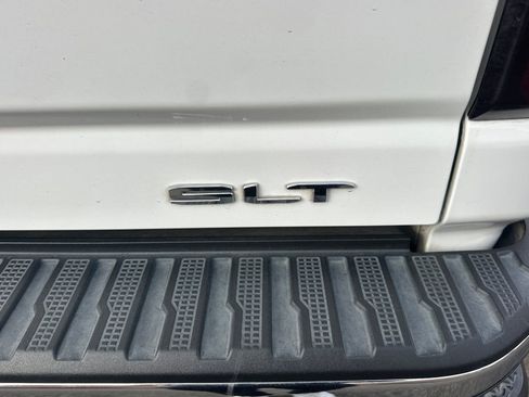 Used 2022 GMC Sierra 2500 SLT w/ Gooseneck/5TH Wheel Package image 6