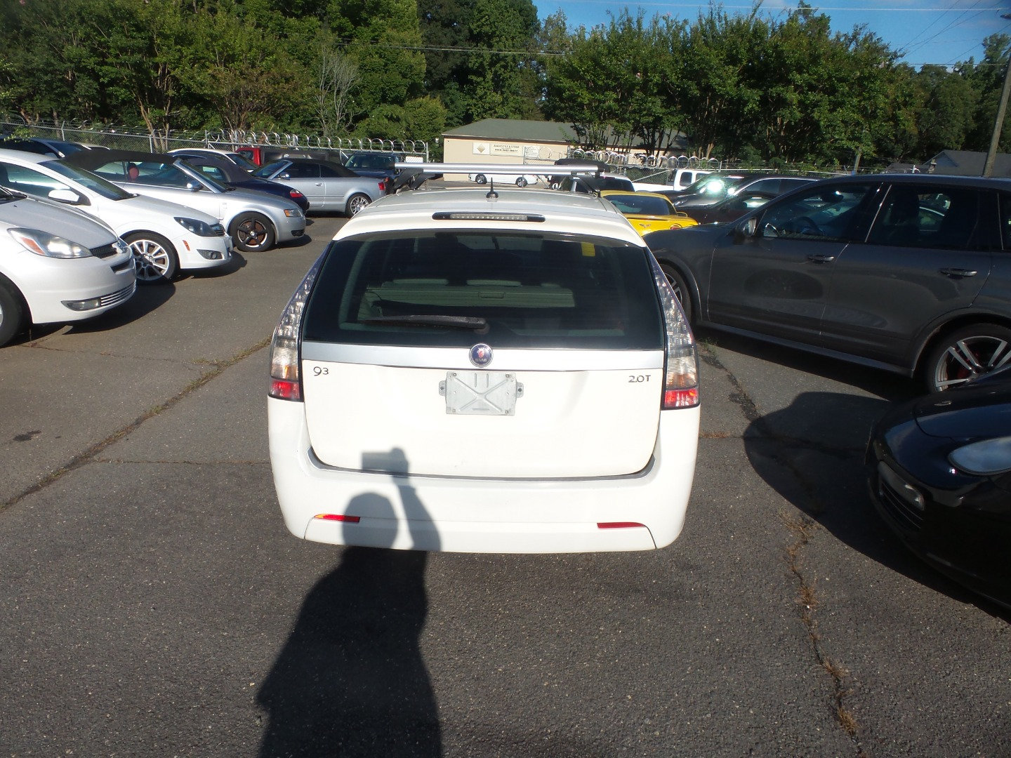 Used 2008 Saab 9-3 2.0T w/ Moonroof Package FWD image 4