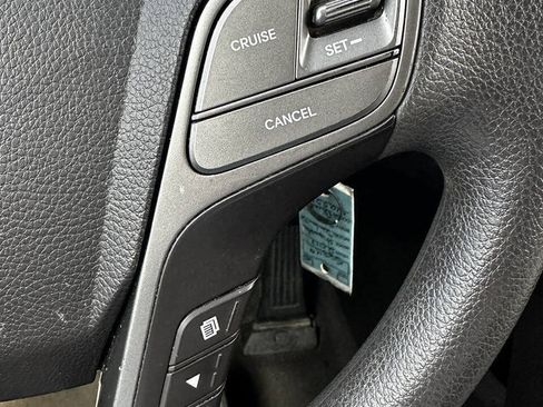 Used 2017 Hyundai Santa Fe Sport FWD image 17