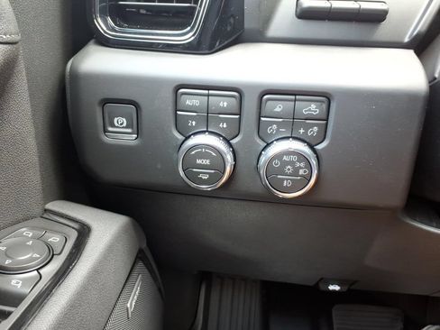 New 2026 GMC Sierra 1500 AT4 w/ AT4 Premium Package AWD/4WD image 21