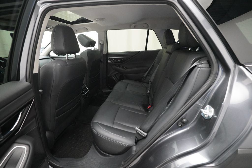 Used 2024 Subaru Outback Limited AWD/4WD image 16