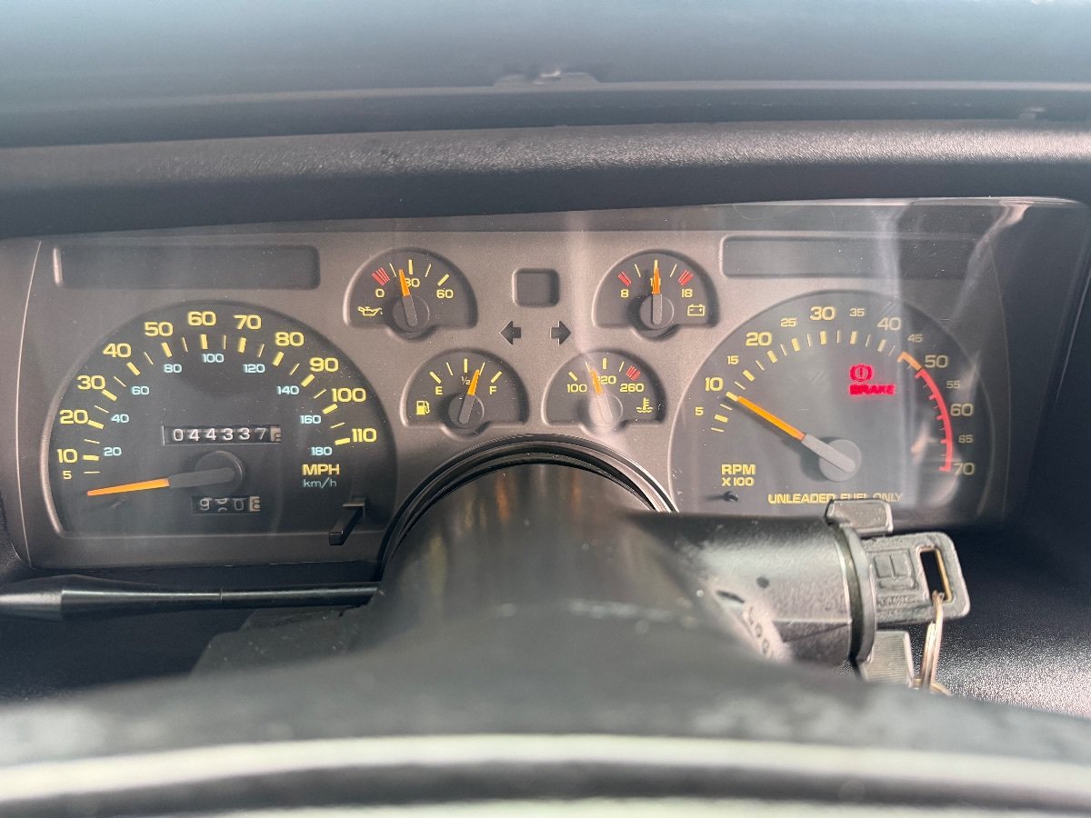 Used 1992 Chevrolet Camaro Z28 RWD image 12