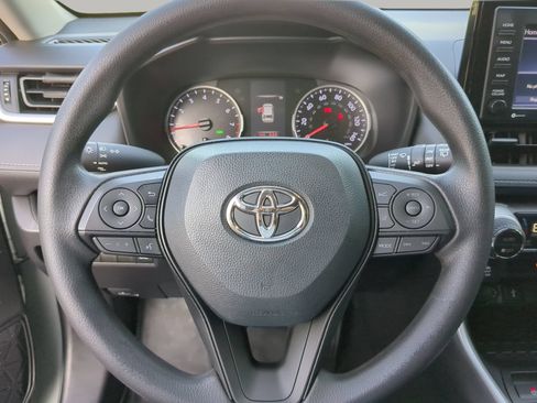Used 2022 Toyota RAV4 XLE w/ Convenience Package FWD image 66