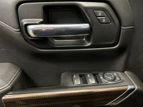 Used 2021 Chevrolet Silverado 1500 LT w/ Convenience Package II image 27