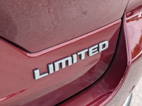 Used 2025 Jeep Grand Cherokee Limited w/ Luxury Tech Group II AWD/4WD image 11