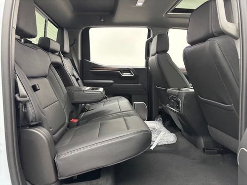 New 2026 GMC Sierra 1500 Denali w/ Denali Reserve Package AWD/4WD image 38