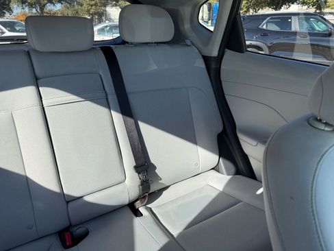 Used 2025 Hyundai Kona SEL image 37