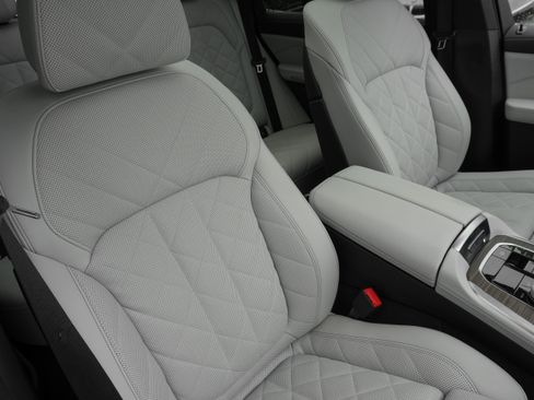Certified 2026 BMW X5 sDrive40i RWD image 14