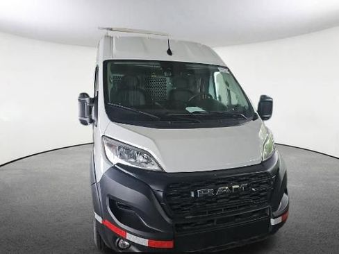 Used 2023 RAM ProMaster 3500 w/ Lane Management Group FWD image 2