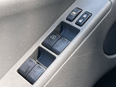 Used 2019 Nissan Frontier SV AWD/4WD image 14