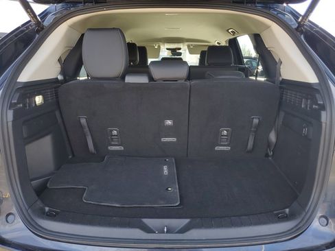 Used 2025 MAZDA CX-90 3.3 Turbo w/ Select Package image 32