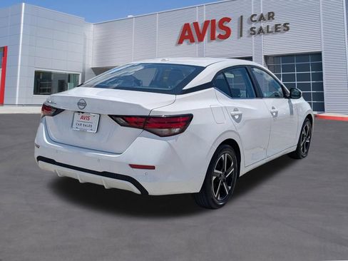 Used 2025 Nissan Sentra SV FWD image 6