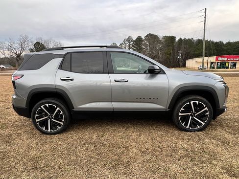 New 2026 Chevrolet Equinox RS w/ Convenience Package III image 2