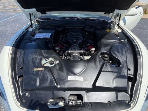 Used 2018 Maserati GranTurismo Sport RWD image 39