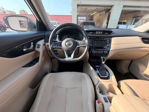 Used 2020 Nissan Rogue SL w/ Premium Package FWD image 18