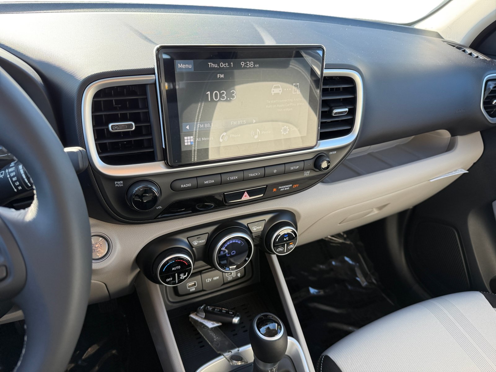 New 2026 Hyundai Venue SEL FWD image 12