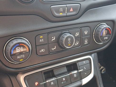 Used 2023 GMC Terrain SLT w/ Elevation Edition FWD image 18