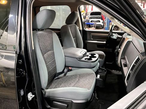 Used 2018 RAM 1500 Big Horn image 7