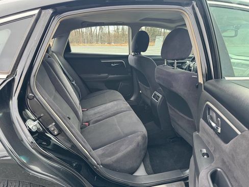 Used 2013 Nissan Altima 3.5 SV w/ Navigation Pkg image 12