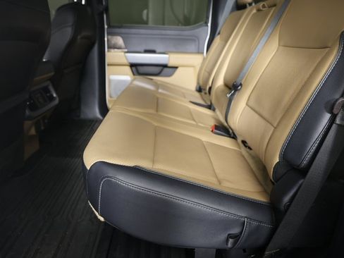 Used 2023 Ford F250 Lariat w/ Chrome Package image 9