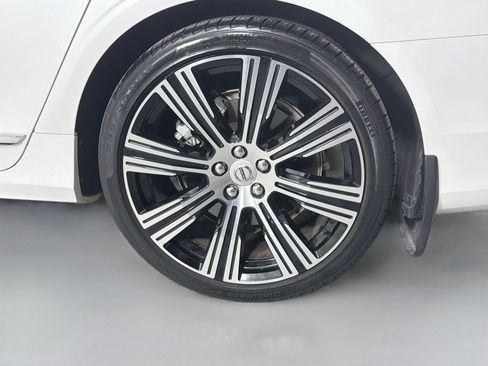 Certified 2023 Volvo S90 B6 Plus AWD/4WD image 34