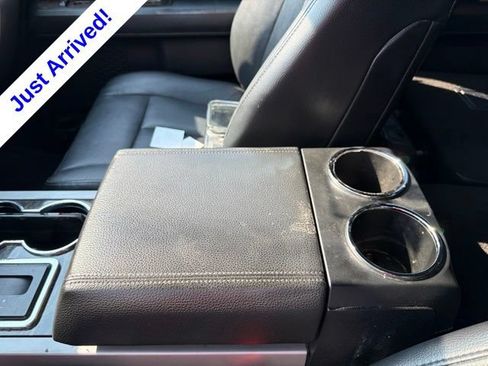 Used 2017 Ford Expedition Limited w/ Equipment Group 301A RWD image 38