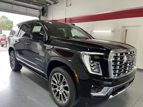 New 2026 GMC Yukon Denali image 3