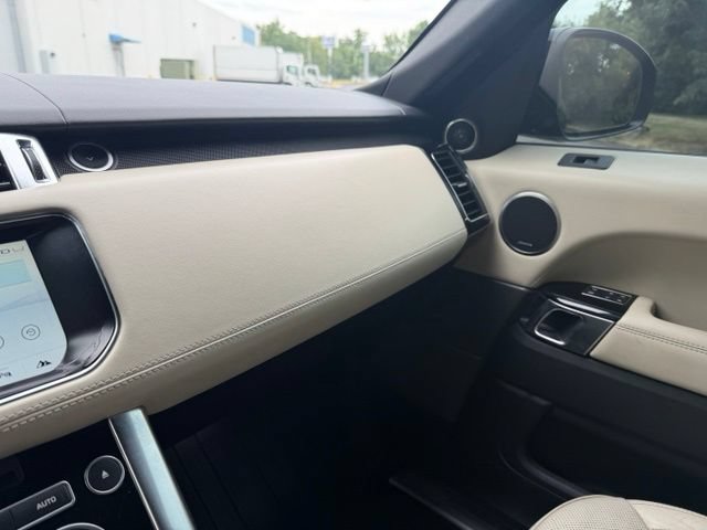 Used 2017 Land Rover Range Rover Sport Supercharged AWD/4WD image 17