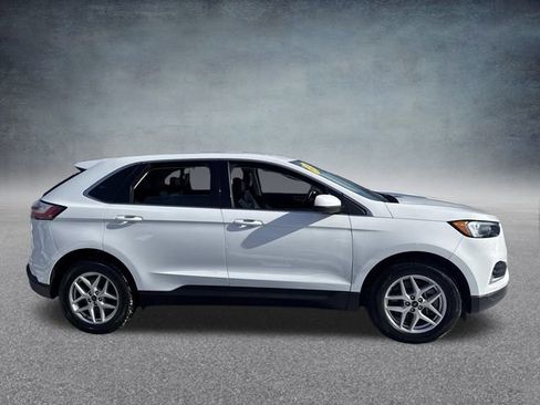 Used 2024 Ford Edge SEL image 5