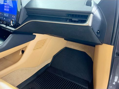 Used 2023 Lexus RZ 450e Premium image 35