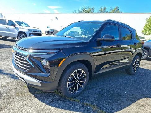 New 2026 Chevrolet TrailBlazer LT w/ LT Cold Weather Package image 2