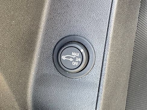 Used 2021 Chevrolet Equinox LT AWD/4WD image 13