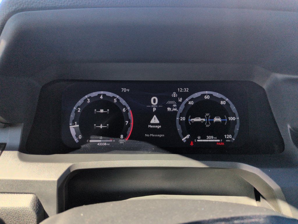 Used 2024 Toyota Tacoma Limited w/ Limited Package (LT) AWD/4WD image 15