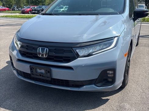 Used 2025 Honda Odyssey Sport-L image 3