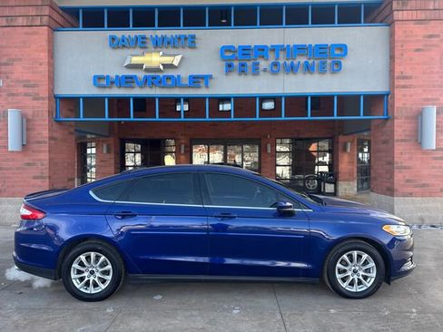 Used 2016 Ford Fusion S image 10