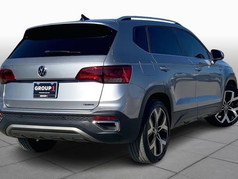 Used 2022 Volkswagen Taos SEL image 12