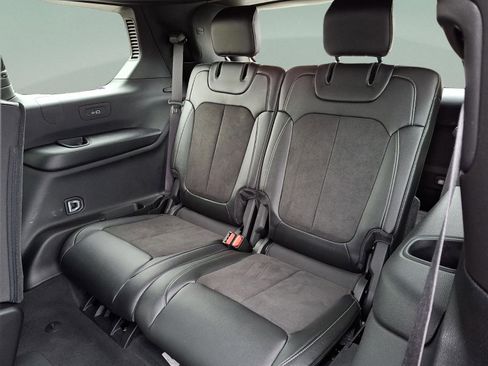 Certified 2023 Jeep Grand Cherokee L Altitude image 23