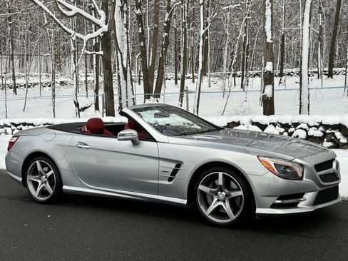 Used 2013 Mercedes-Benz SL 550 image 23