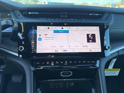 New 2026 Jeep Grand Cherokee Limited image 12