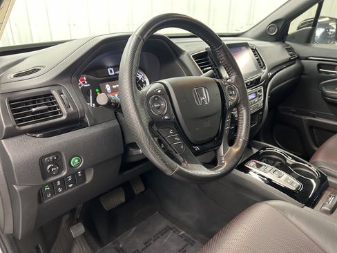 Used 2022 Honda Ridgeline Black Edition image 15