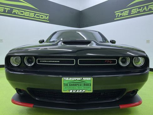 Used 2023 Dodge Challenger R/T image 3