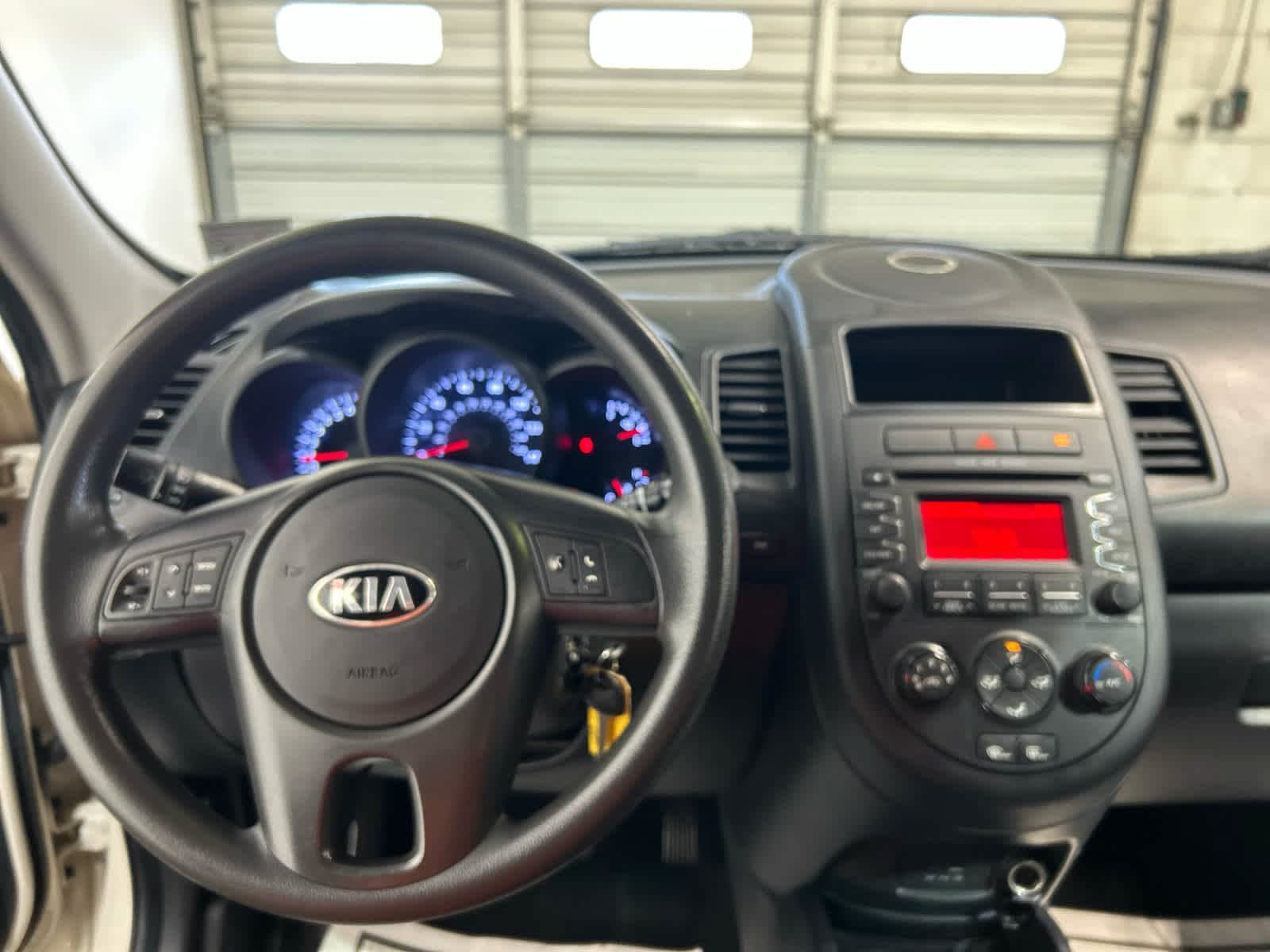 Used 2013 Kia Soul FWD image 8