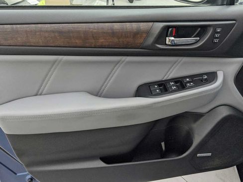 Used 2019 Subaru Outback 2.5i Limited AWD/4WD image 14