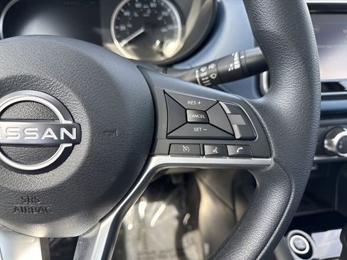 Used 2025 Nissan Versa SV image 14